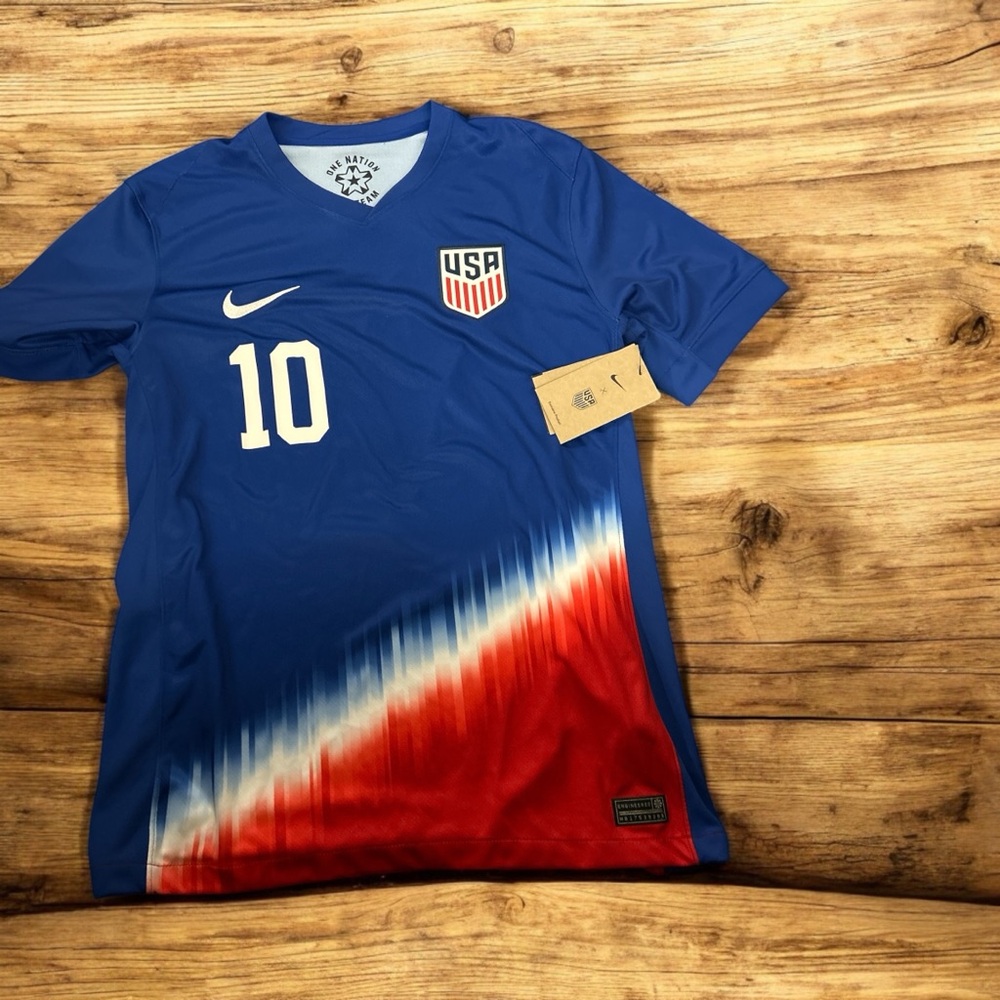 Nike USA Soccer Jersey Blue and Red # 10 size Small